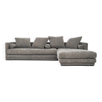 Canapé d’angle gris, design scandinave