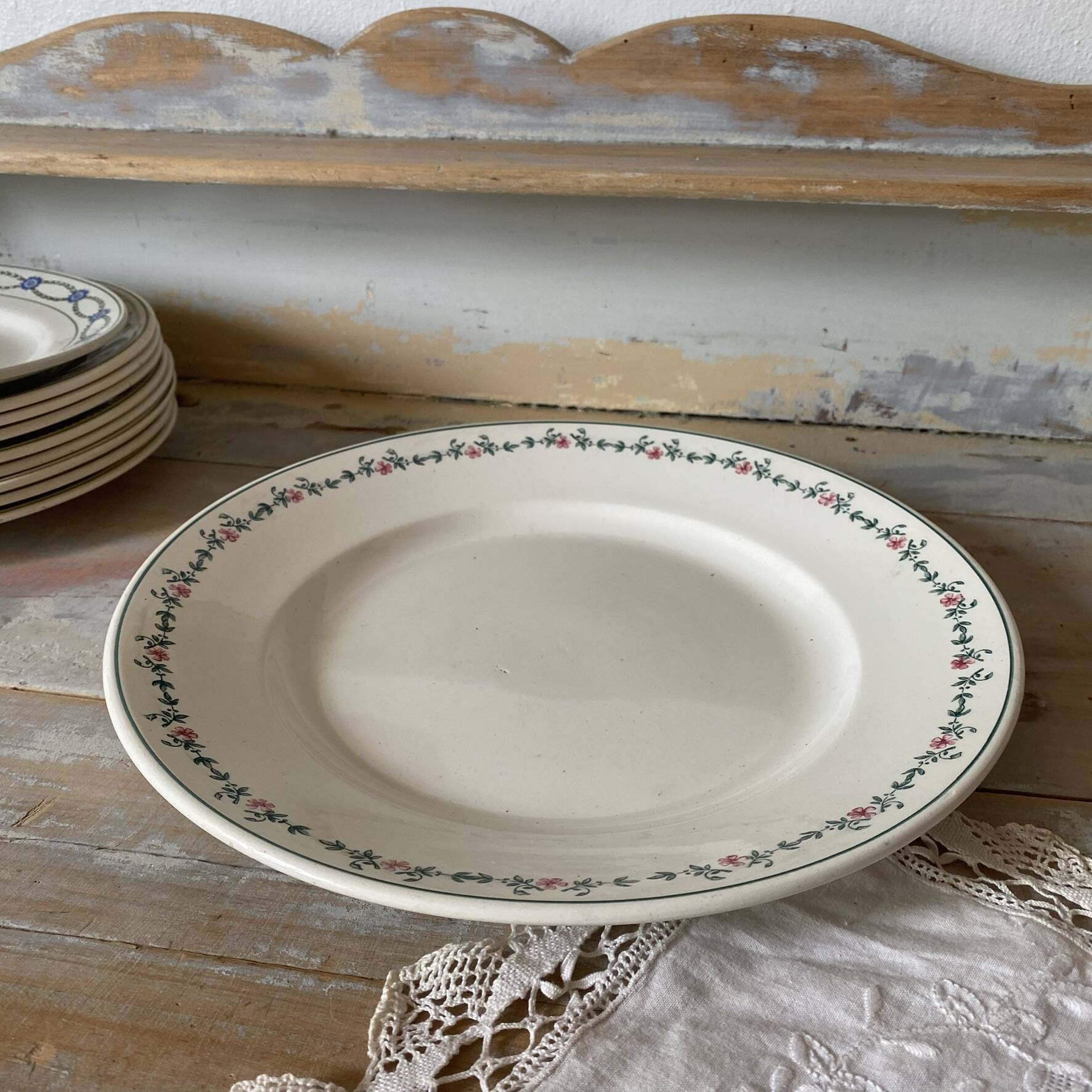 Old Longwy plate 30 cm, Blois model, early 20th century.