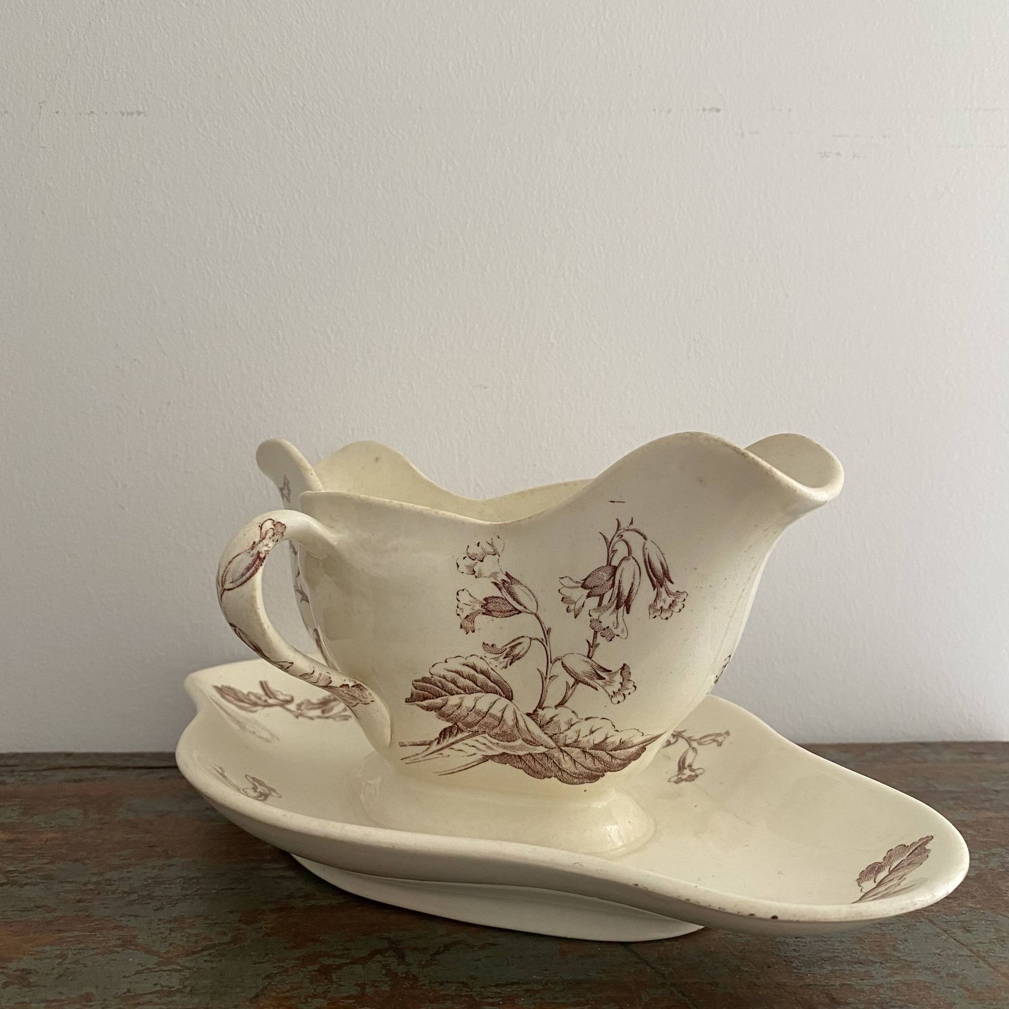 Primrose Sauceboat