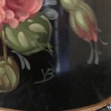 Painted sheet metal paper basket