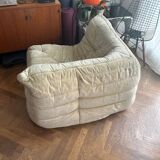 Canapé d’angle Togo ligne Roset en tissu velours beige