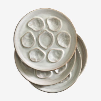 Series 4 oyster plates