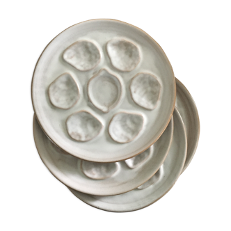 Series 4 oyster plates