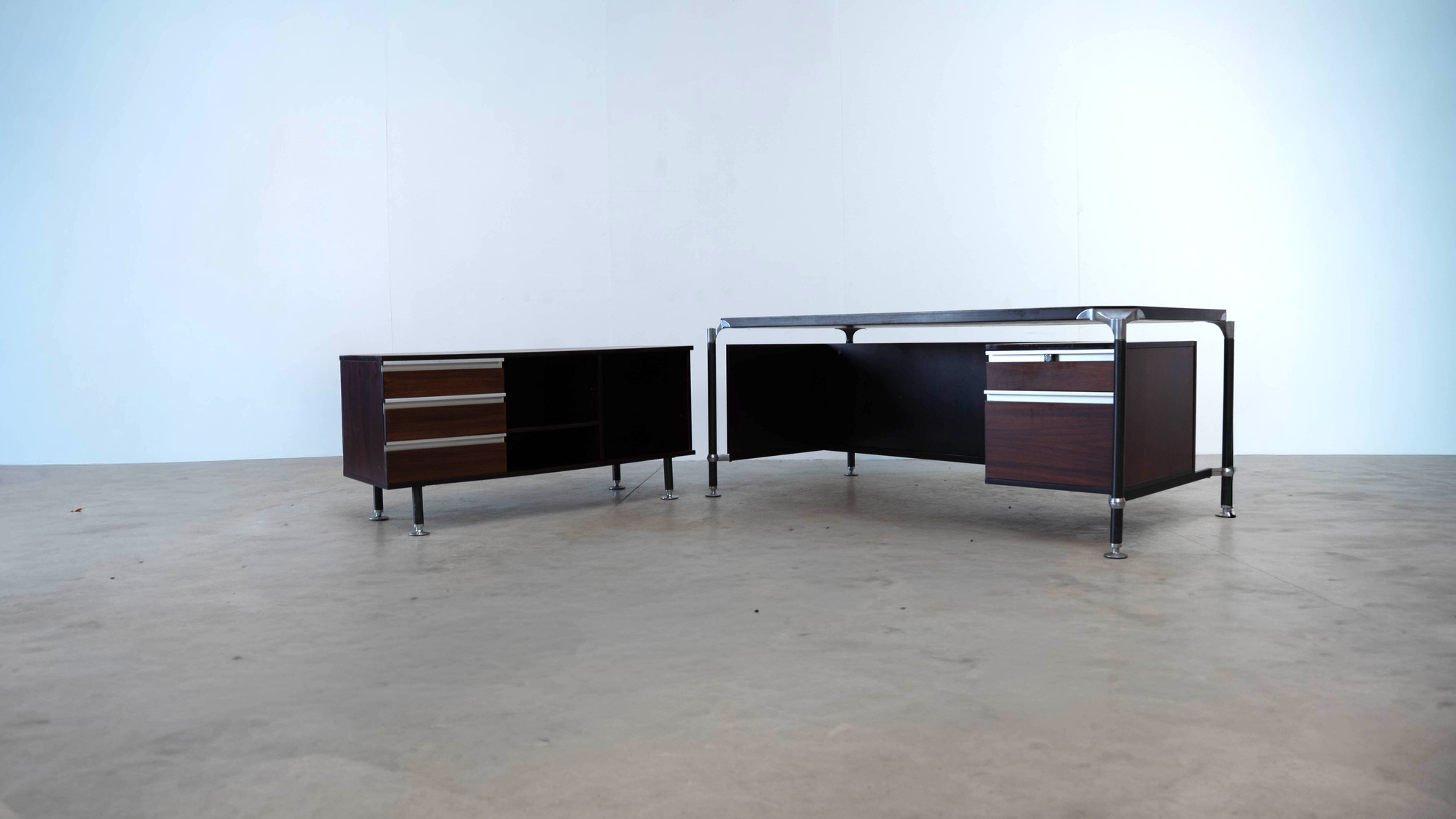 Italian desk by Ico Parisi for Mim