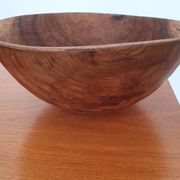 Wooden bowl culbuto