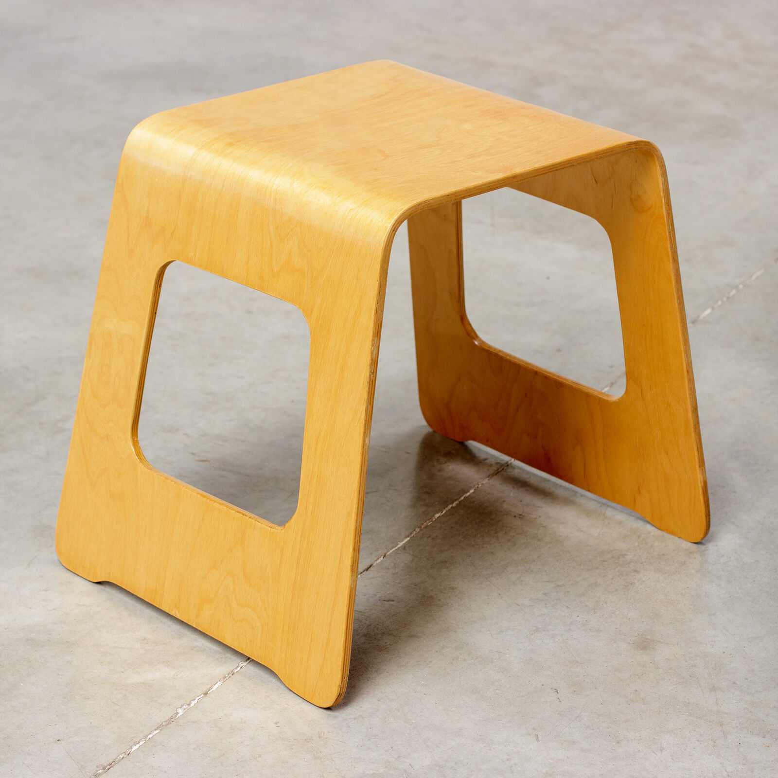 Stool "Benjamin" by Lisa Noringer