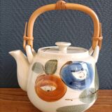 Asian style teapot with bamboo handle