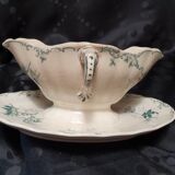 Gravy boat