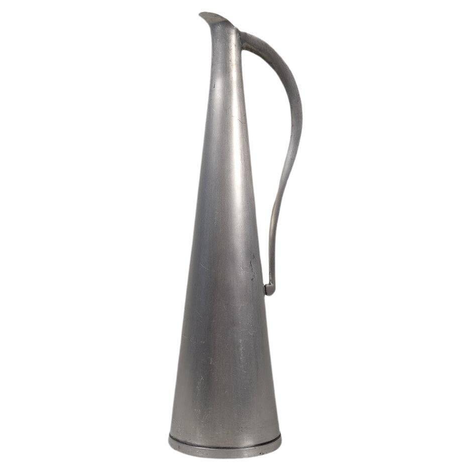 Sculptural Art Deco wine pitcher "Jomfruen" in pewter by Gunnar Havstad 1930s