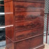 Flamed mahogany chest of drawers with 6 drawers
