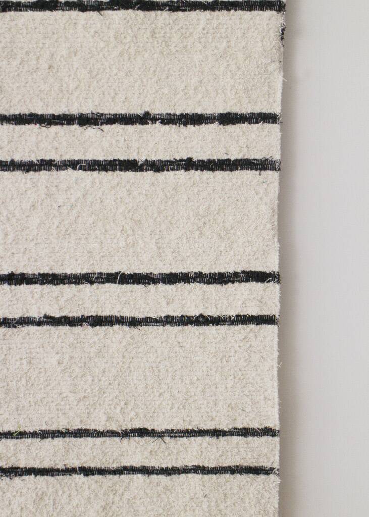 Handmade rug - 65 x 120 cm - Hand-woven from recycled cotton