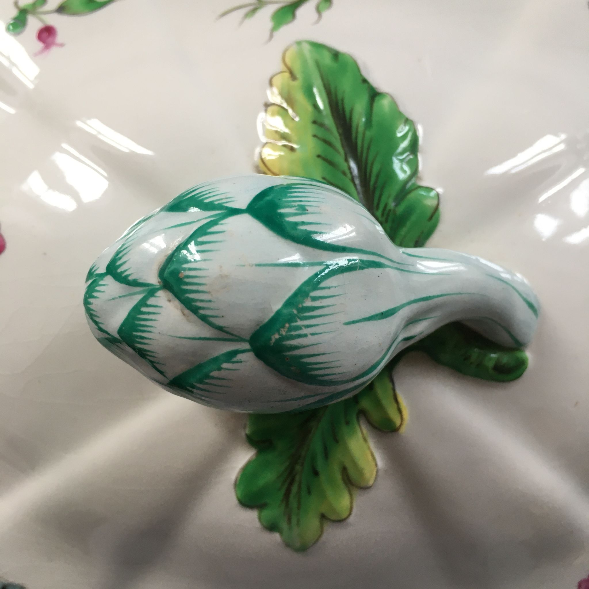Vegetable dish with floral decoration