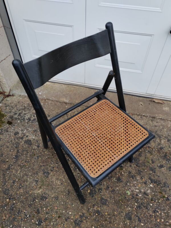 Chaise pliante cannée vintage