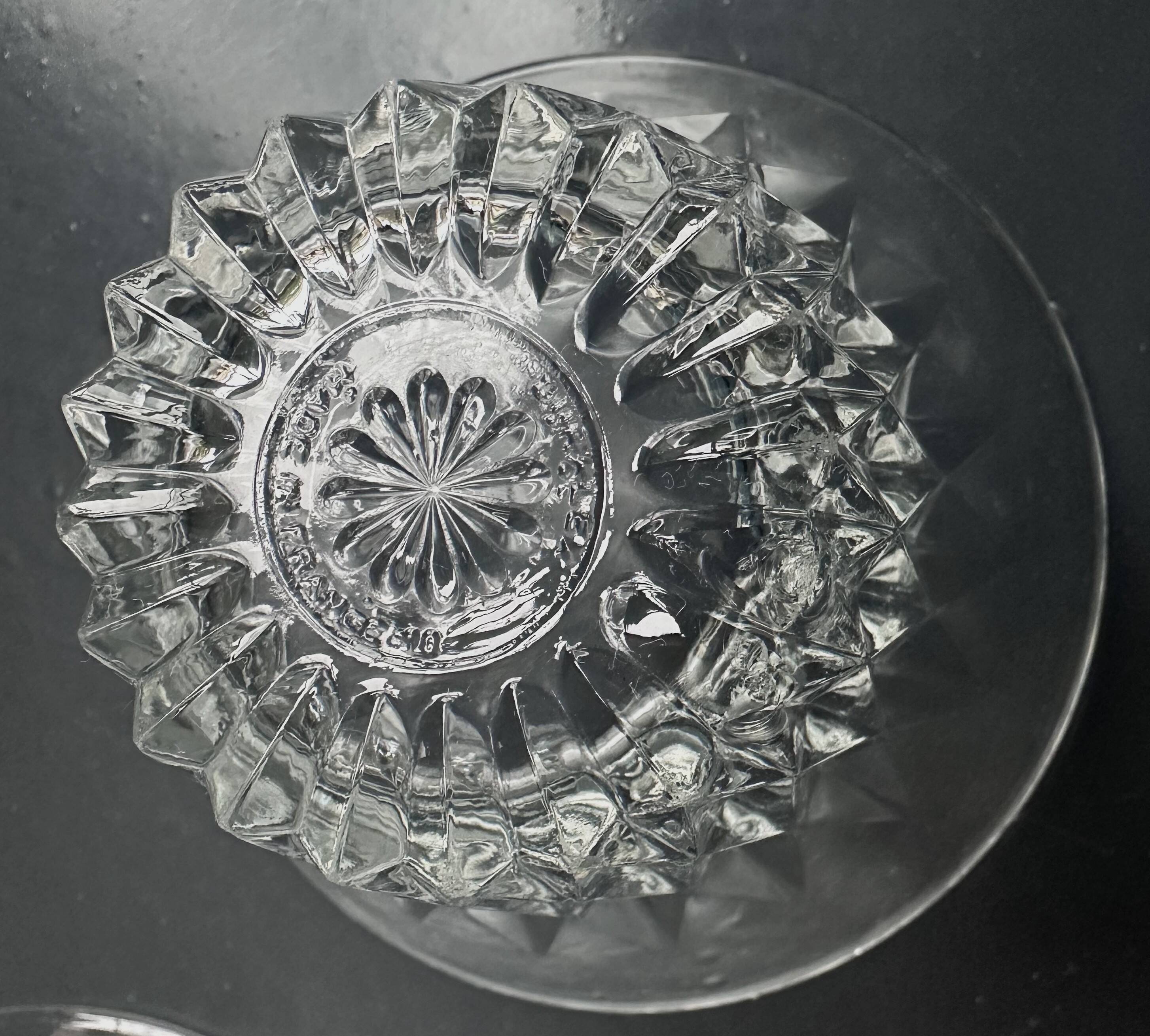 27 diamond point champagne coupes Duralex vintage