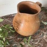 Round sandstone broc