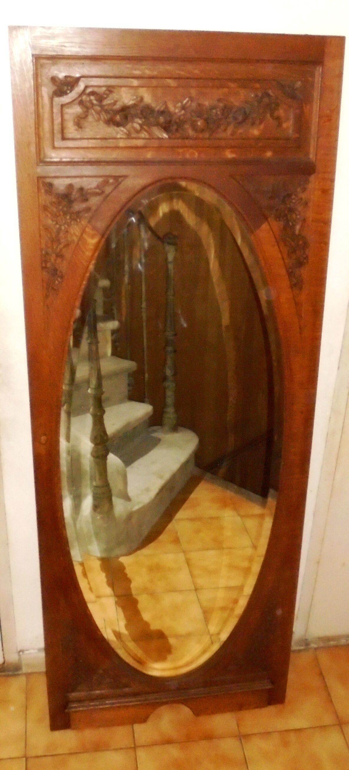 Beveled mirror to install