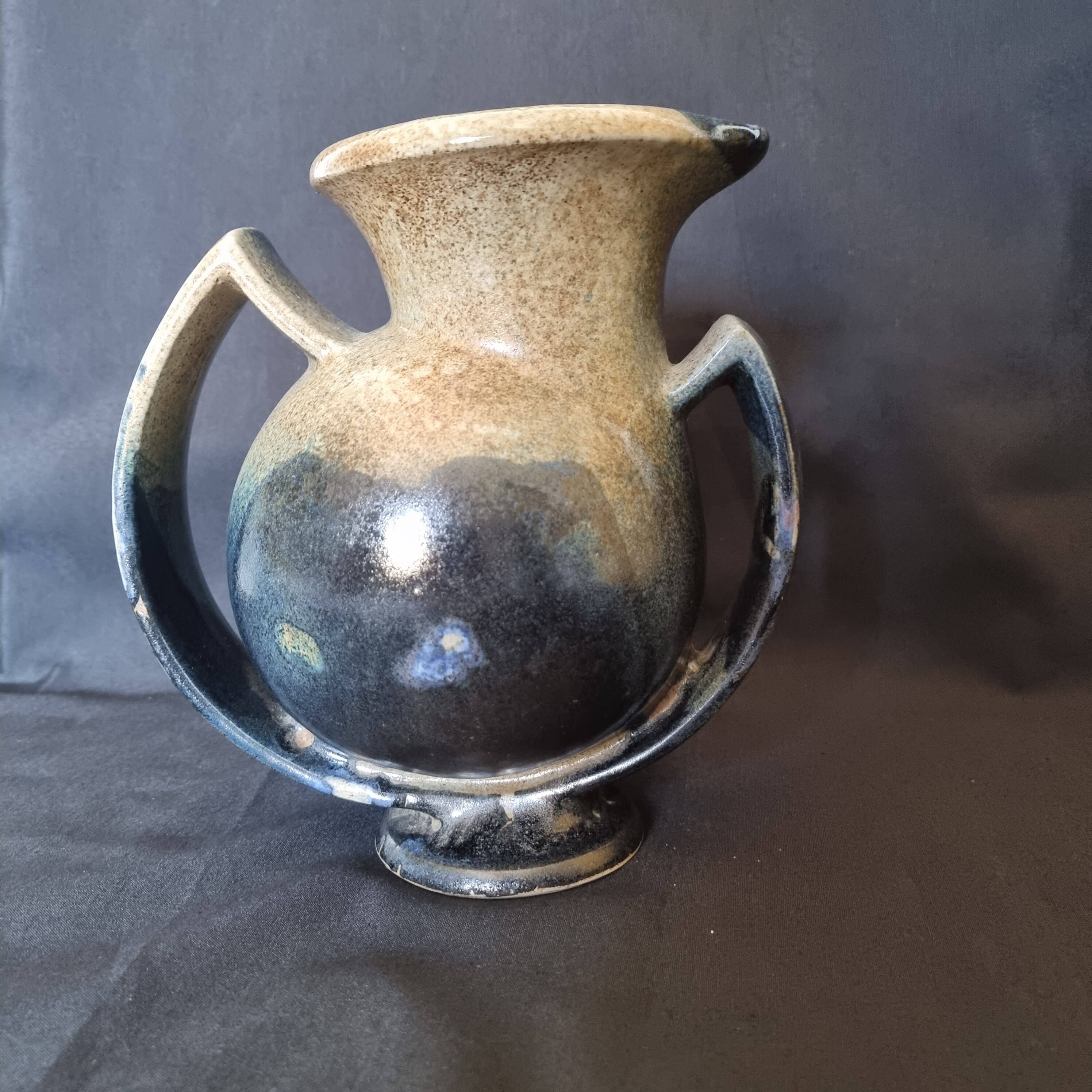 Avant-garde French ceramic pitcher from the 1960s - A simple design