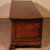 Italian Renaissance walnut chest - circa 1600