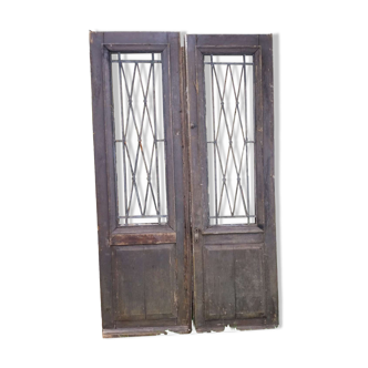 Entrance doors