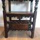 Suite d’un fauteuil et d'une paire de chaises en noyer d'époque Renaissance italienne