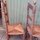 Paire de chaises paillées champêtres.