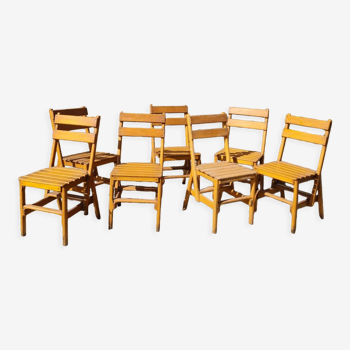 Lot de 7 chaises en bois