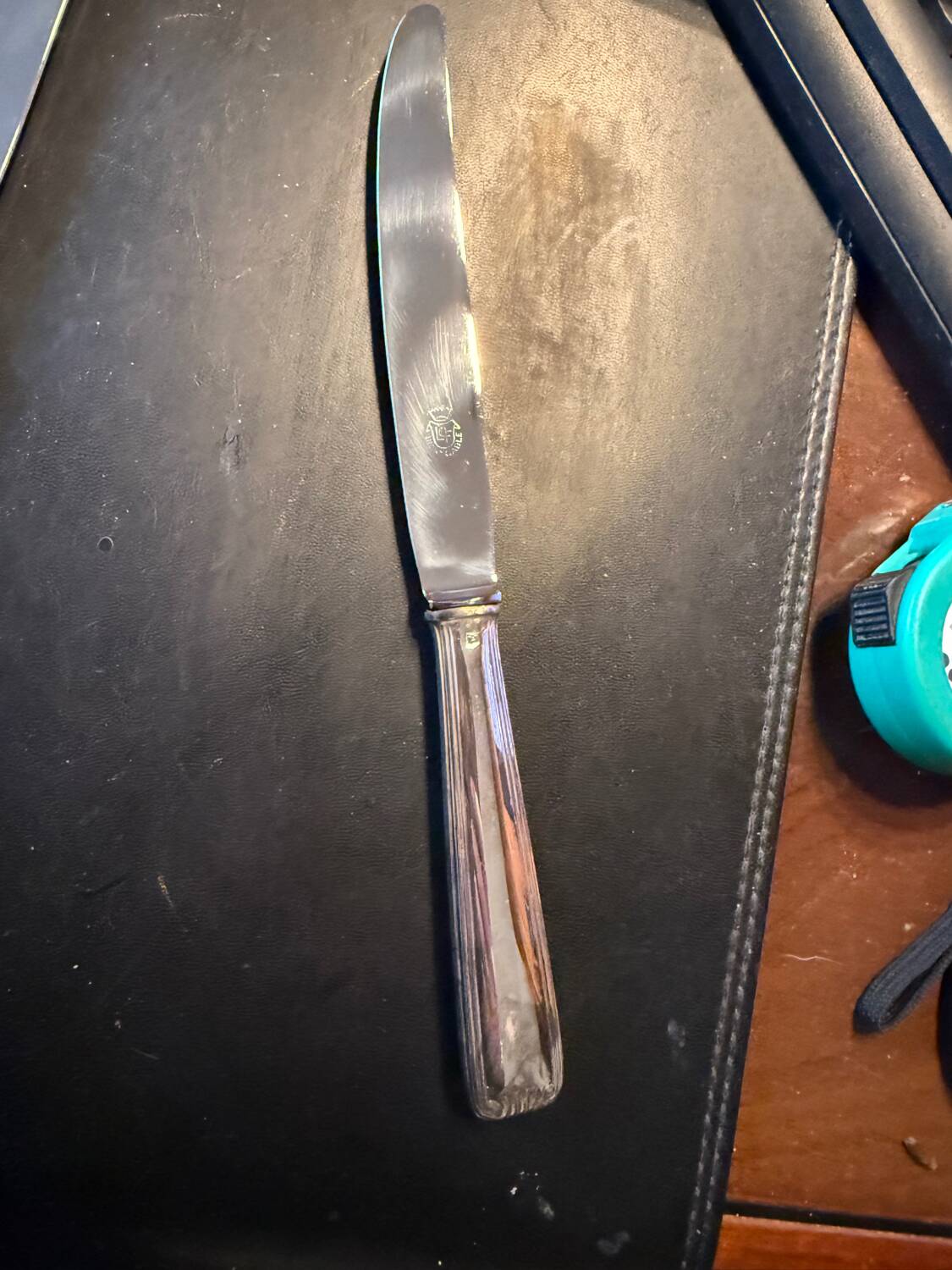 Box of 12 silver-plated knives