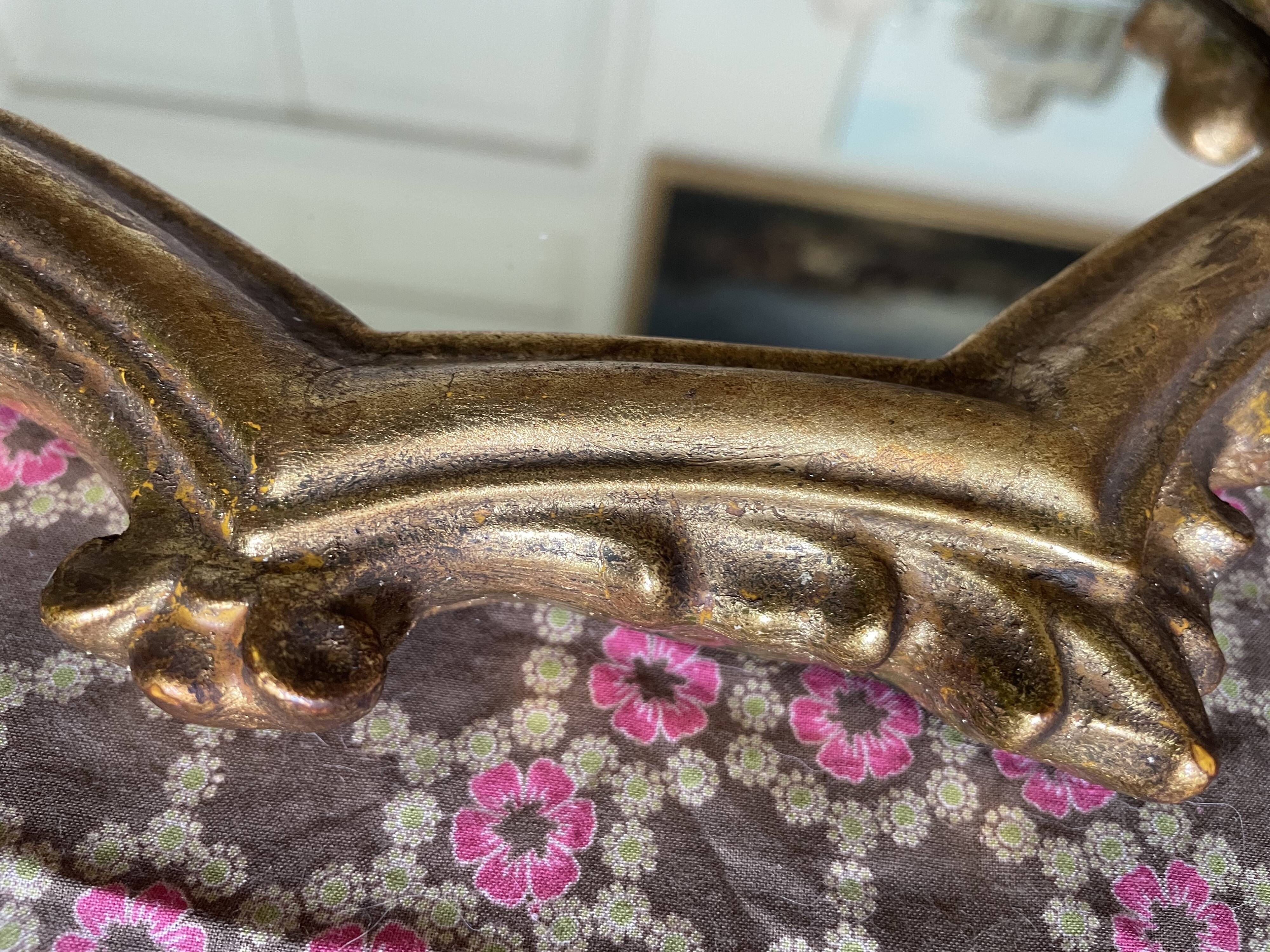 Miroir en résine doré style Louis XV h47 X l28