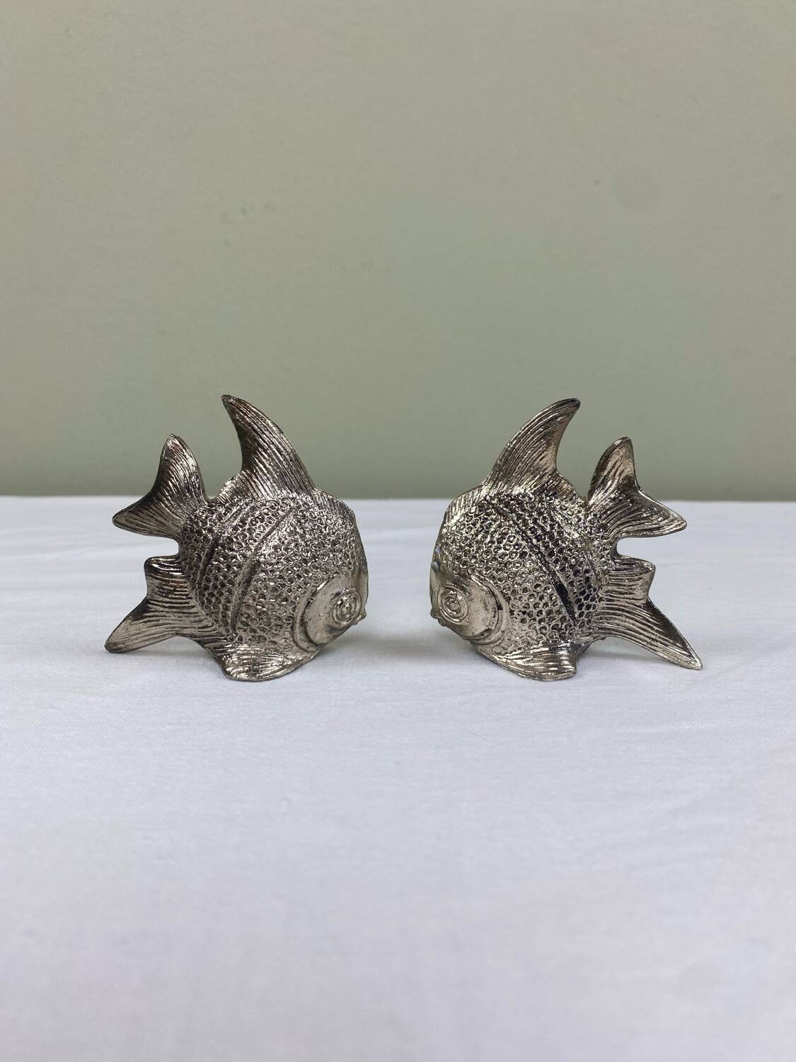 Fish salt and pepper shakers