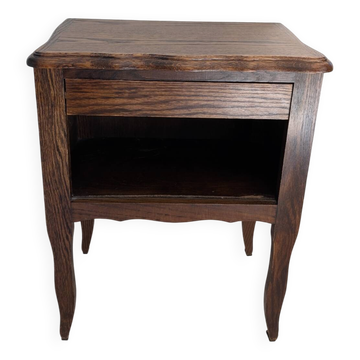 table de chevet ancienne en bois foncé, cottage, bohème, pieds galbés