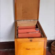 Office furniture, filing cabinet, mobile pedestal.