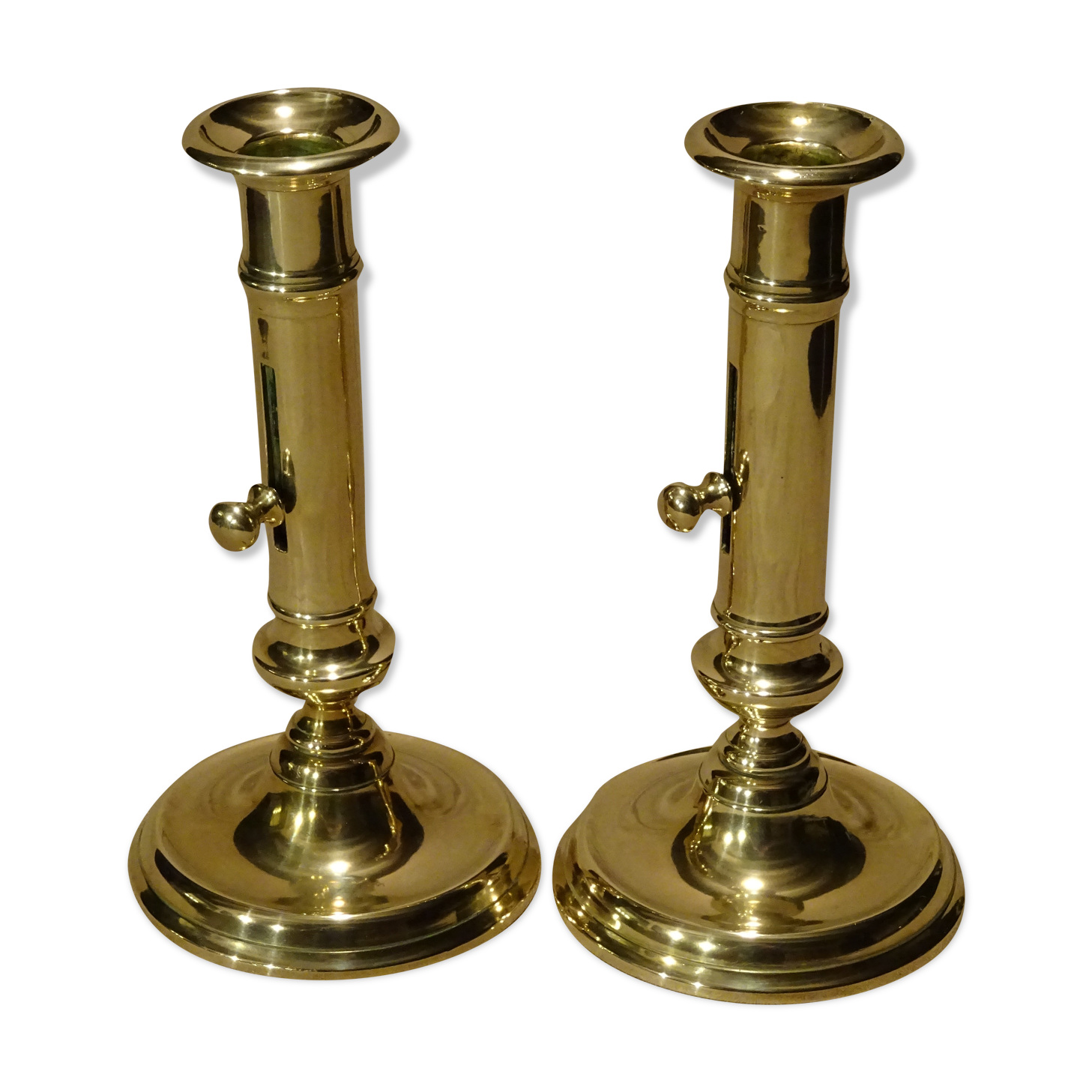 Paire d'anciens flambeaux bougeoirs à binet Louis Philippe XIX ème Ht 20 cm  ref A195/1