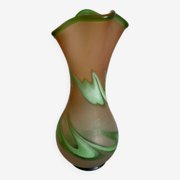 Vase verre soufflé style Art Nouveau