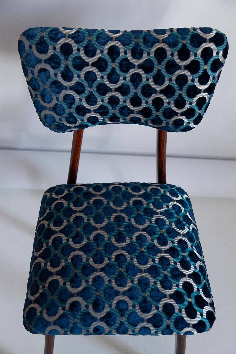 Chaise Butterfly Mid-Century en Velours Scarabeo Bleu et Bois Foncé, Europe, 1960