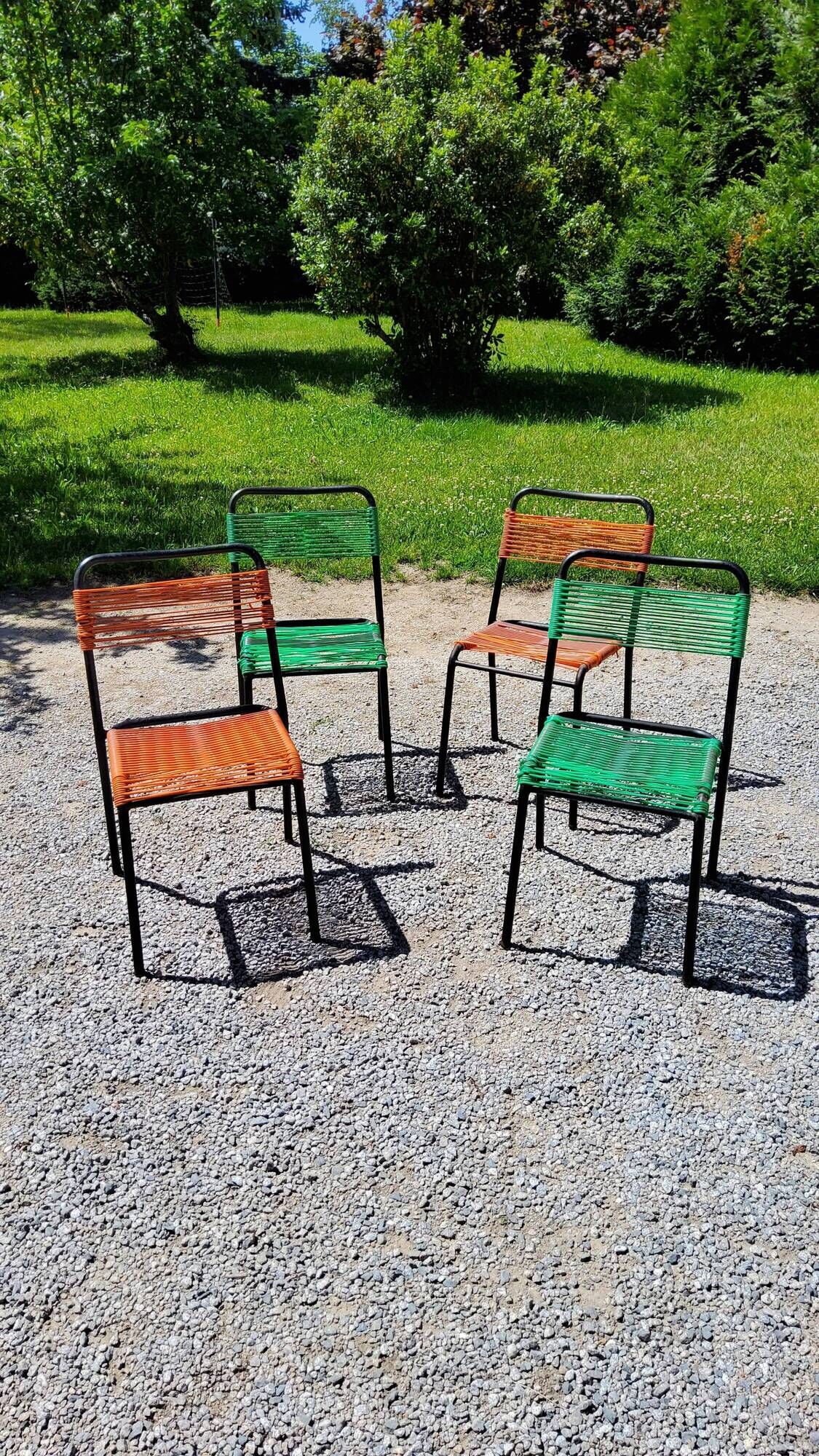 Set of 4 chairs scoubidou green and orange tubes metal black from the 60s