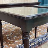 English nesting tables in mahogany and leather top under glass - work from the 1950s