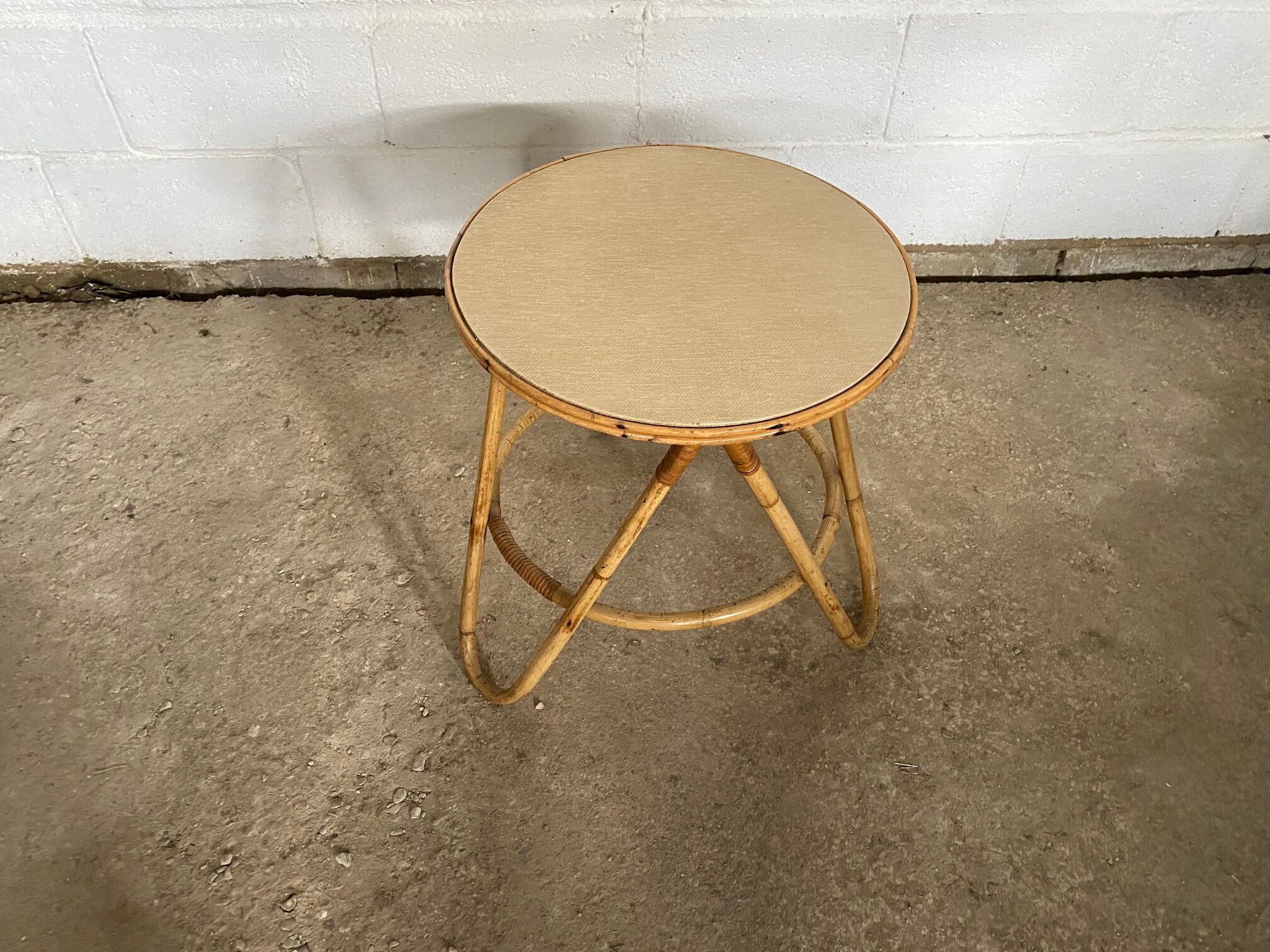 Round rattan coffee table dia 47cm 60s