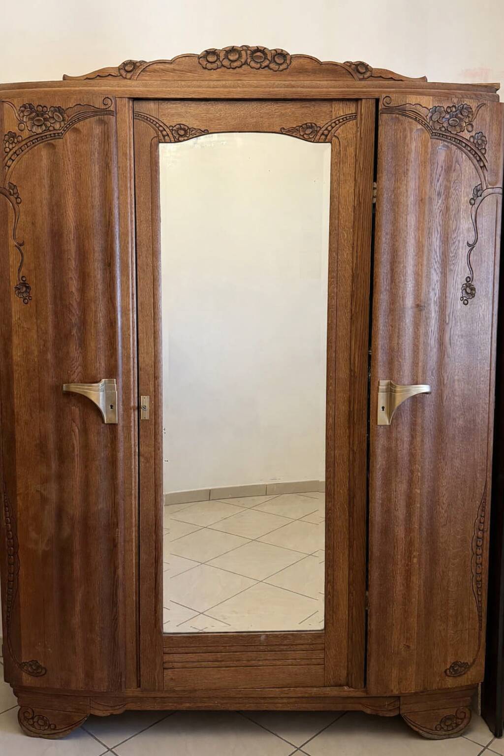 Carved wooden wardrobe – vintage style