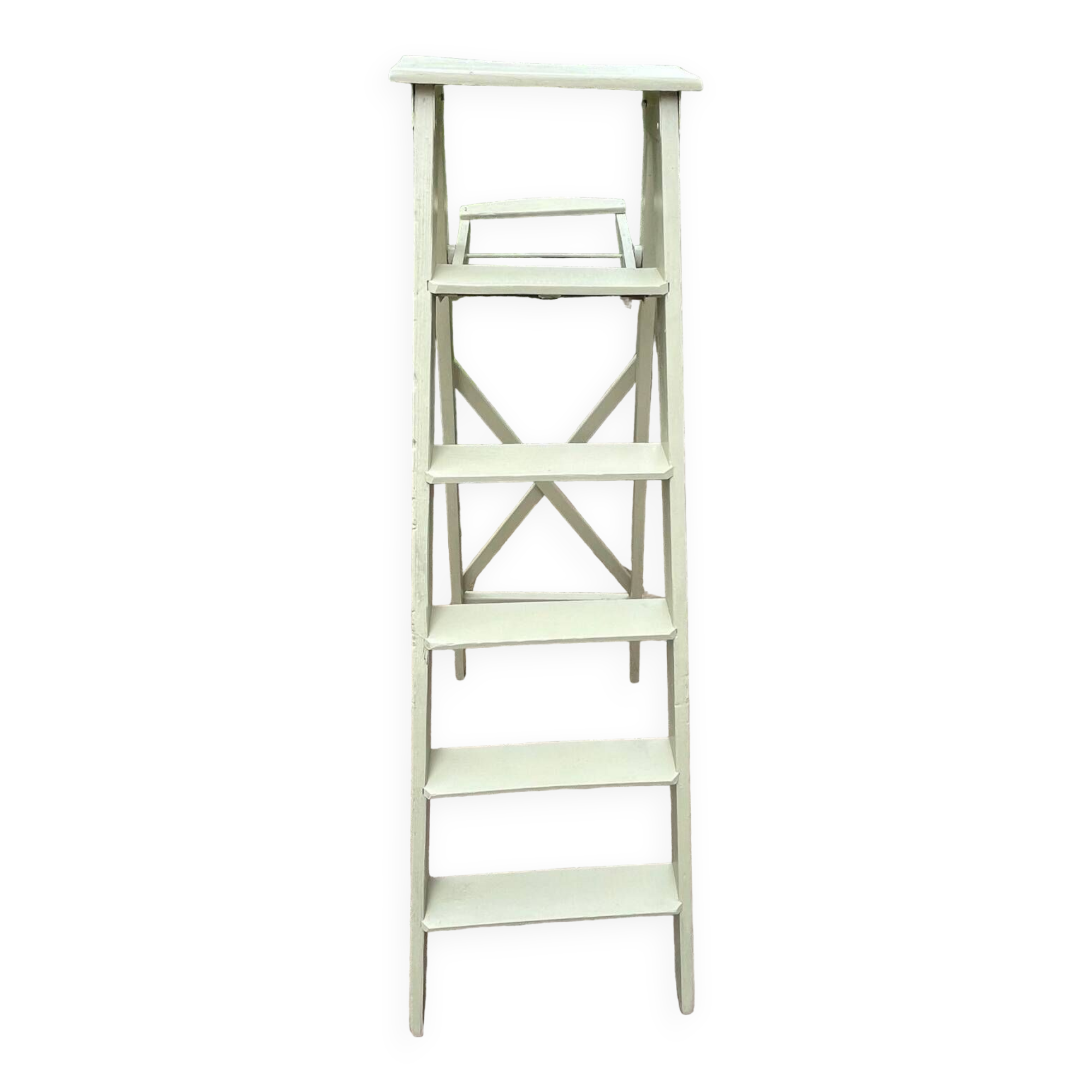 Wooden painter's stepladder