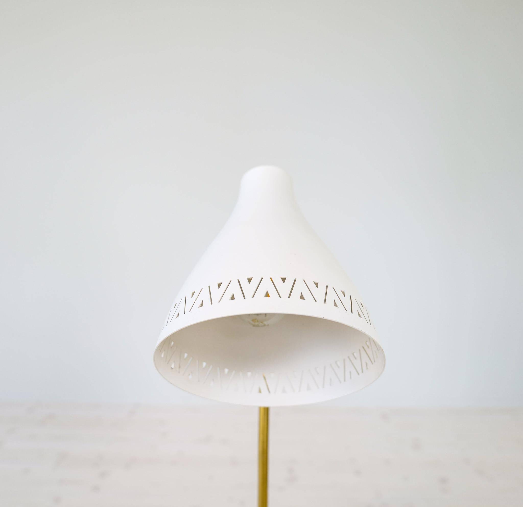 Rare adjustable mid-century table lamp by Böhlmarks, 1940s, Sweden.