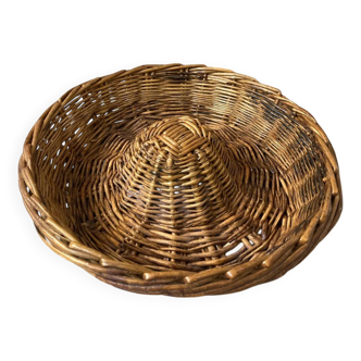Round baker's basket