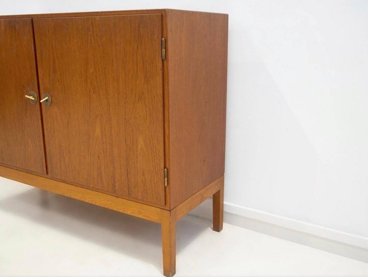 Mid-century teak wardrobe Model 232 by Børge Mogensen