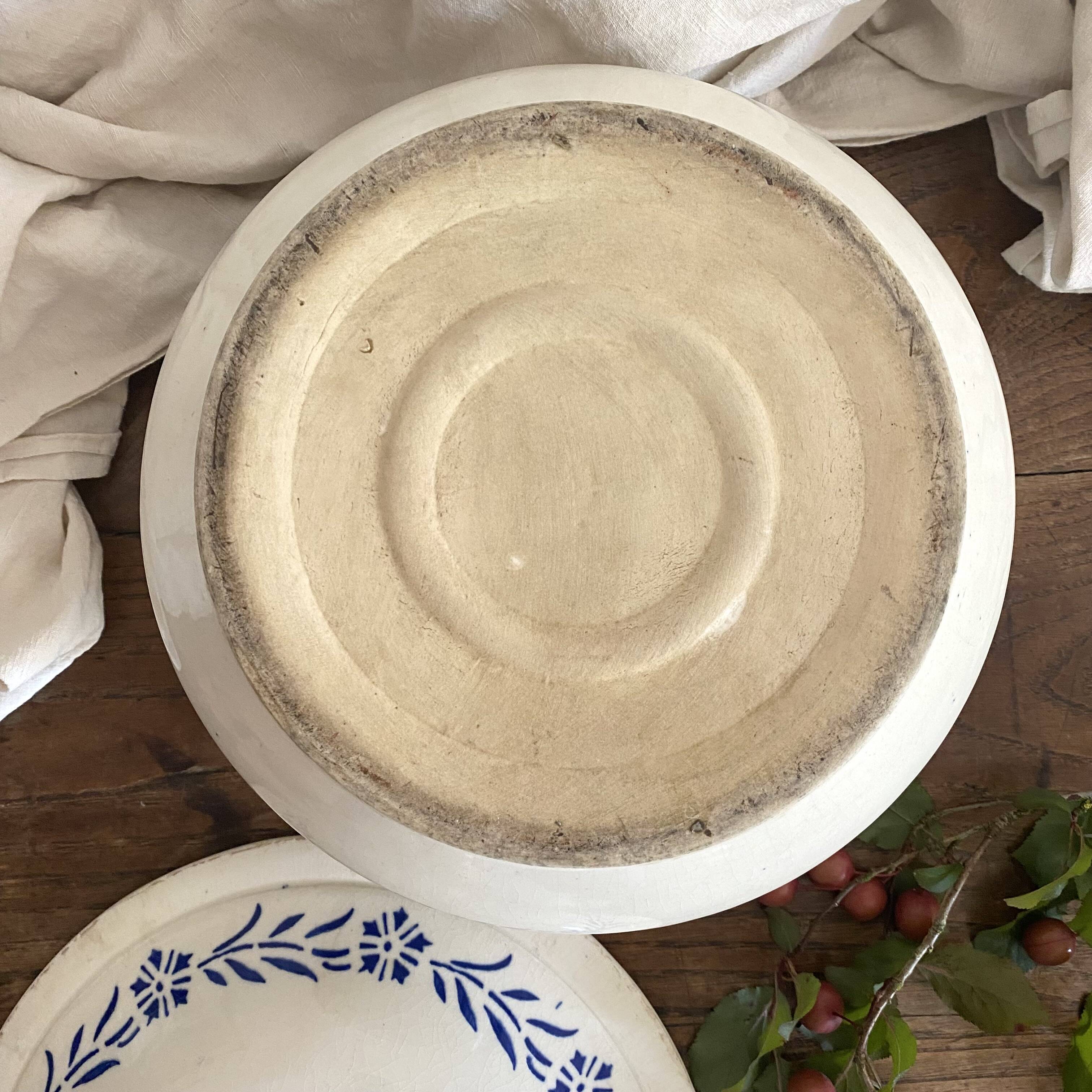 Grande soupière ancienne Sainte Uze