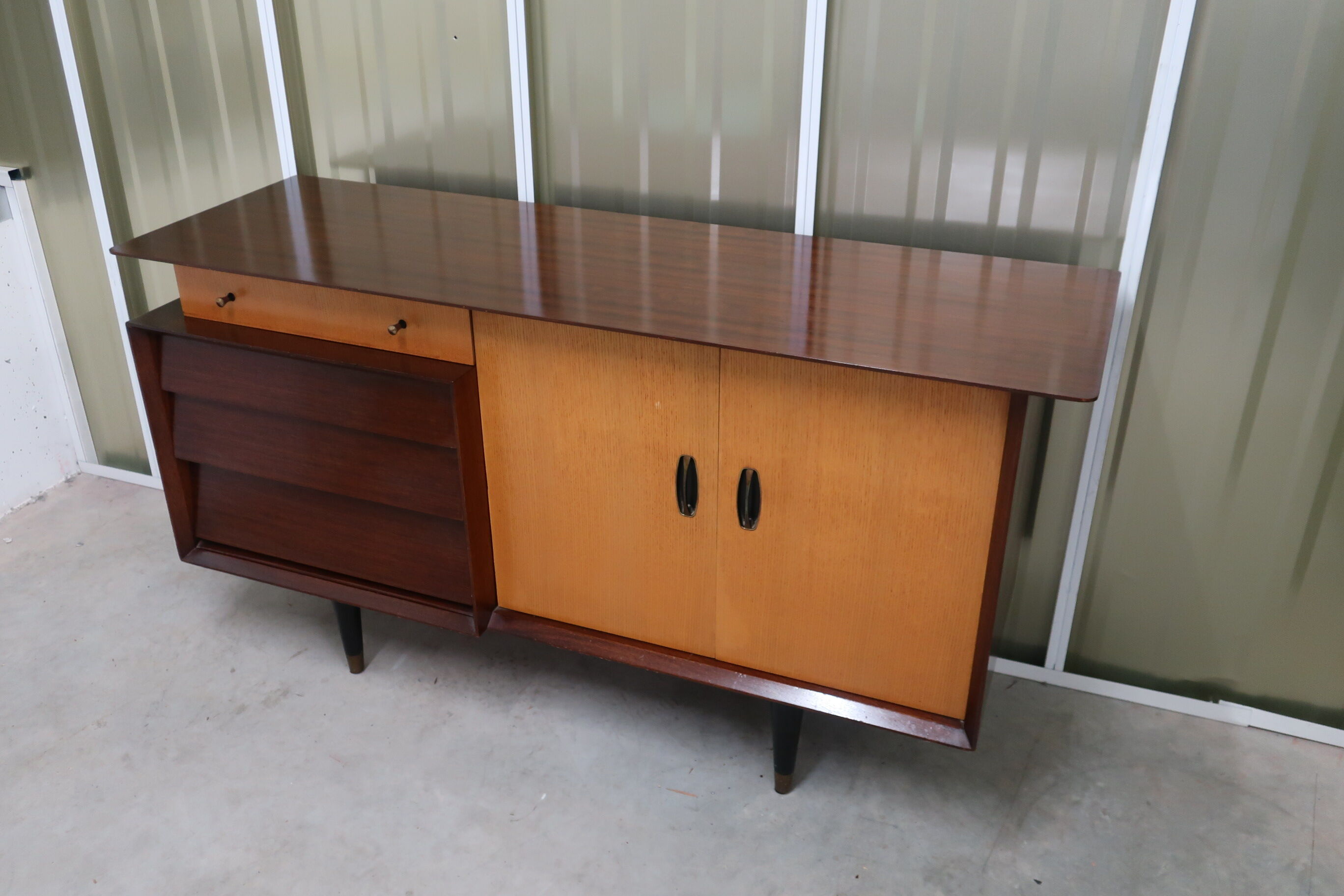 Teak thread of the 60s