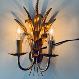 Double golden spike wall lamp