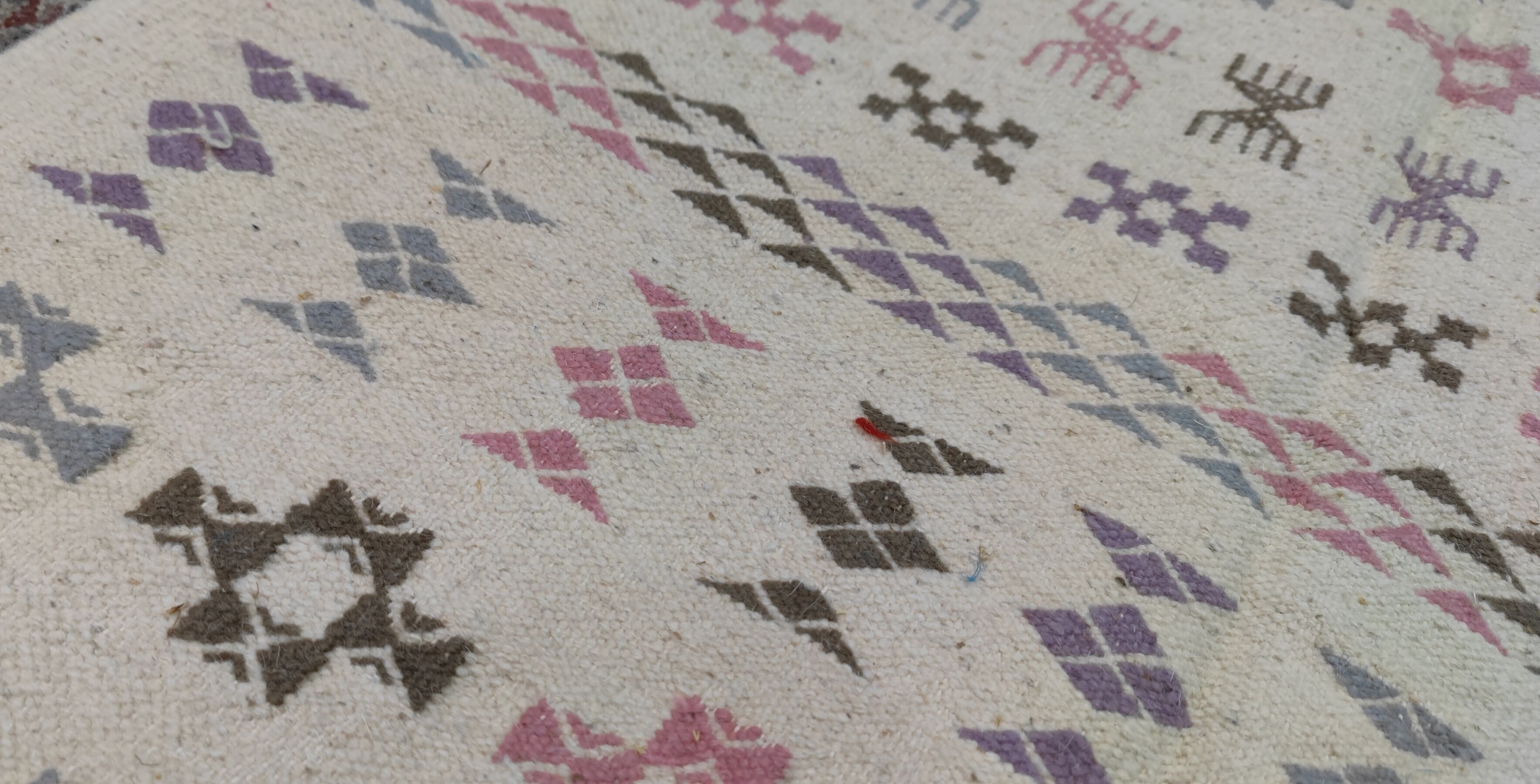 Berber carpet handmade in natural wool