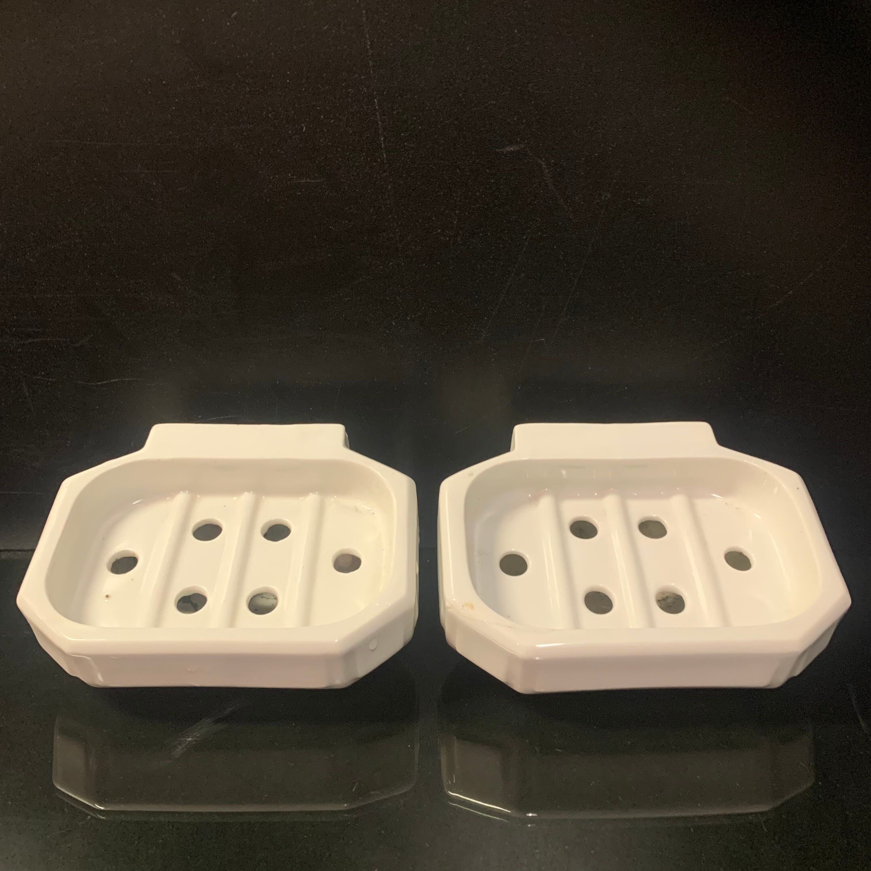 Pair of soap holder year 30