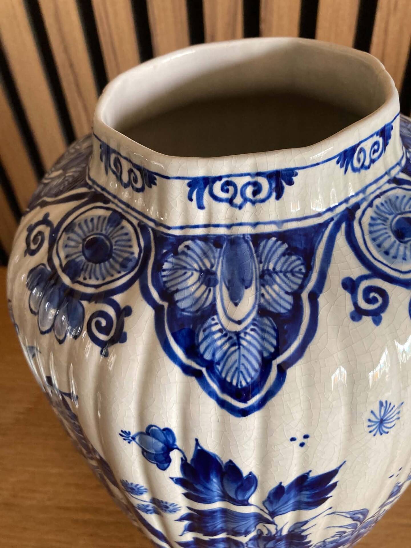 Vase with lid Delf