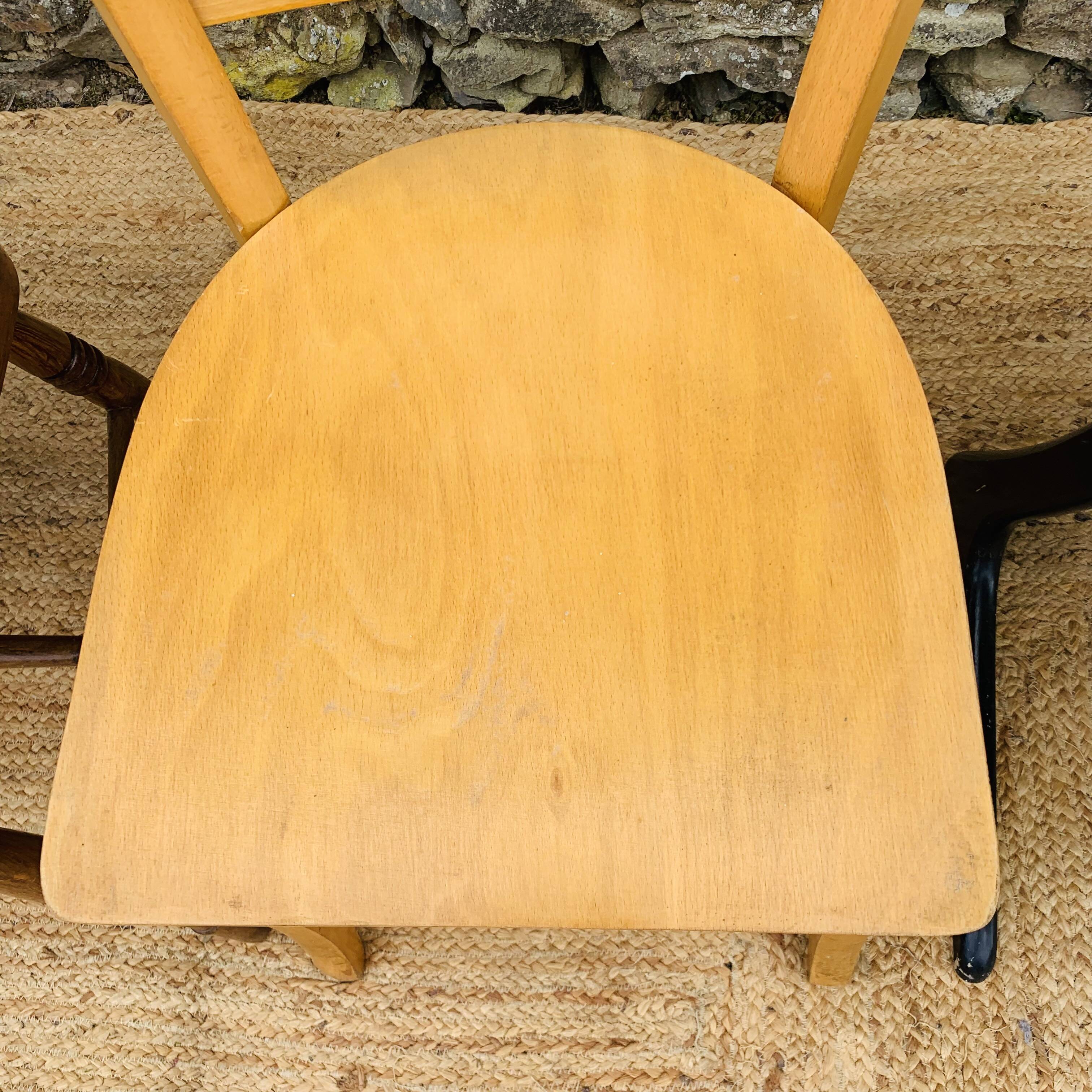 Ensemble de 4 chaises dépareillées