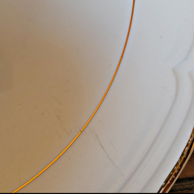 Moulin des Loups Volubilis bowl and dish set